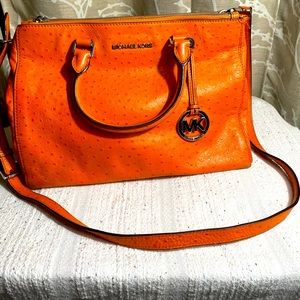 Michael kors tote